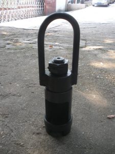 Hoist Plug (bayonet type)